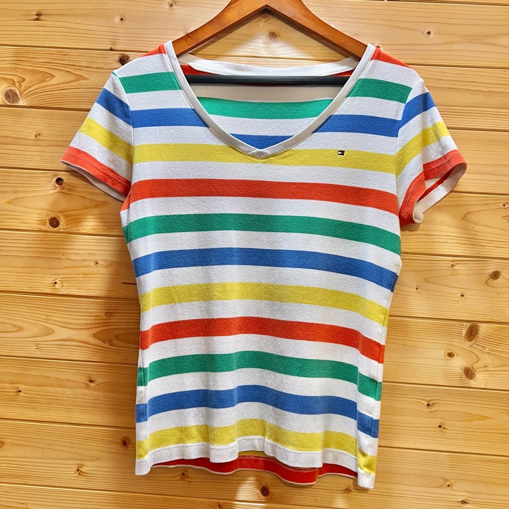 Retro Tommy Hilfiger V-Neck T-shirt